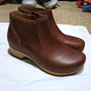 Dansko booties, size 37